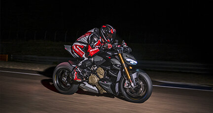 Ducati-Streetfighter-V4-MY23-tech-specs-grid-imgtxt-432x230-01.jpg