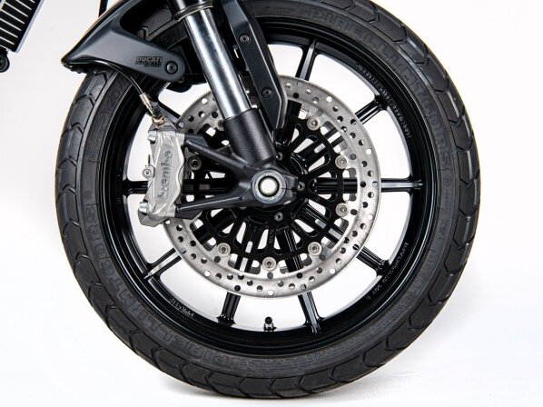 1100-Dark-PRO-Brembo-braking-system.jpg