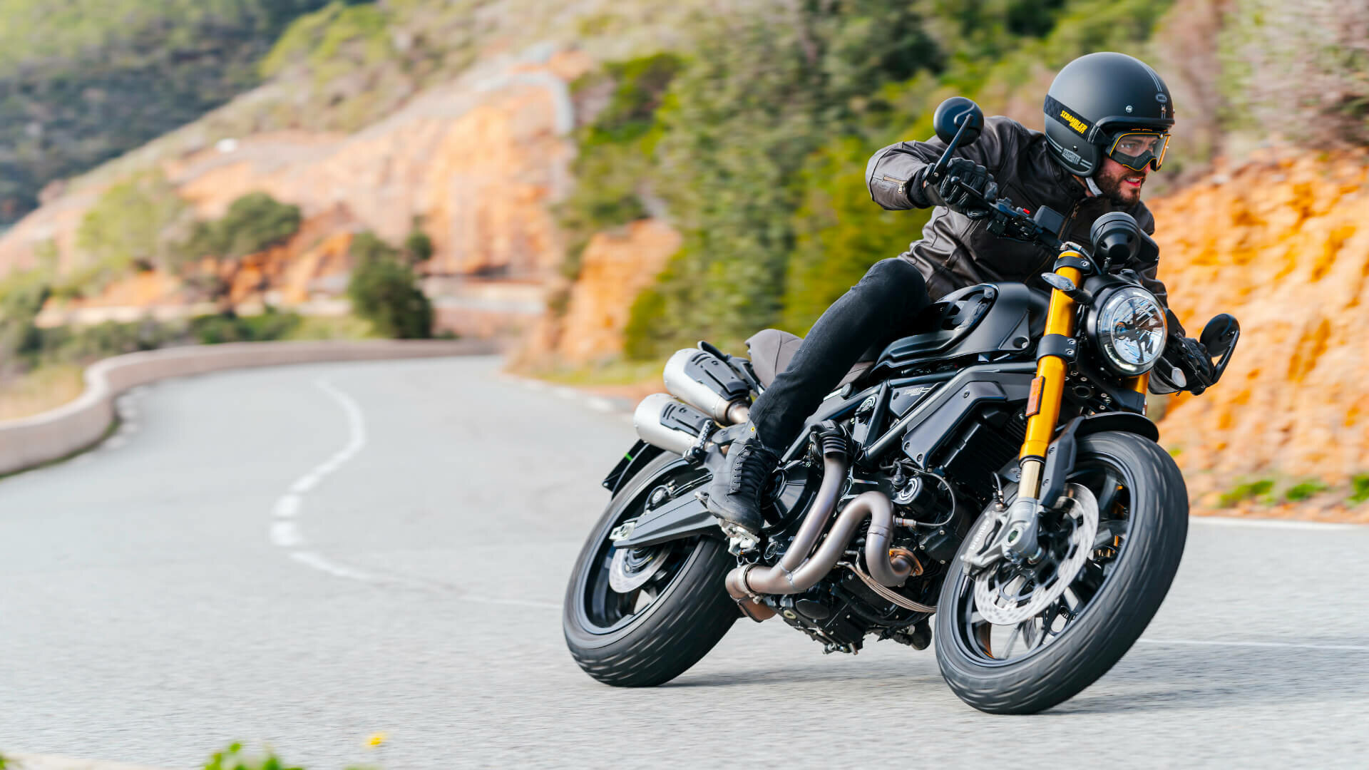 1100 sport pro