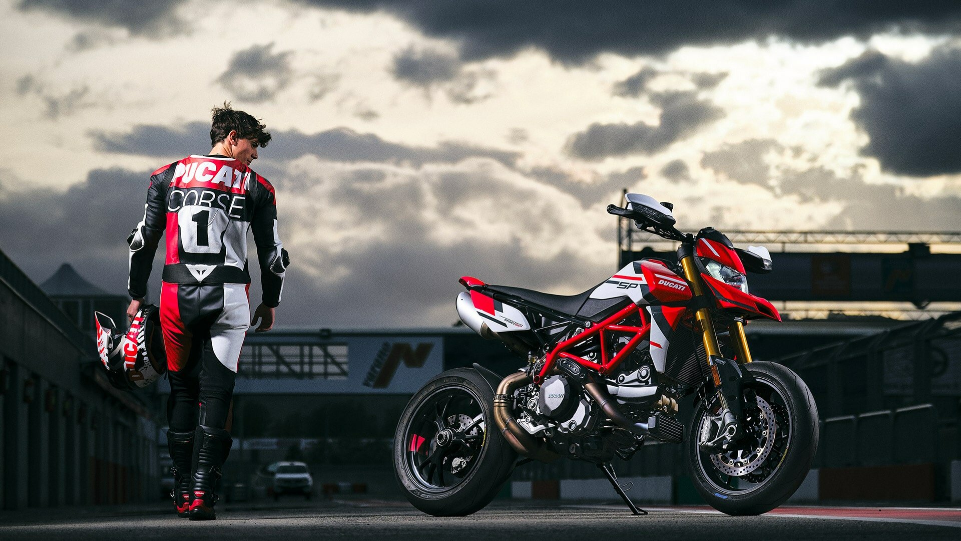 Hypermotard 950 RVE｜【正規販売店】ドゥカティ in モトスクエア名古屋｜【公式】Moto Square