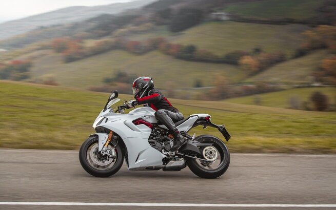 SuperSport 950 S｜【正規販売店】ドゥカティ in モトスクエア名古屋 