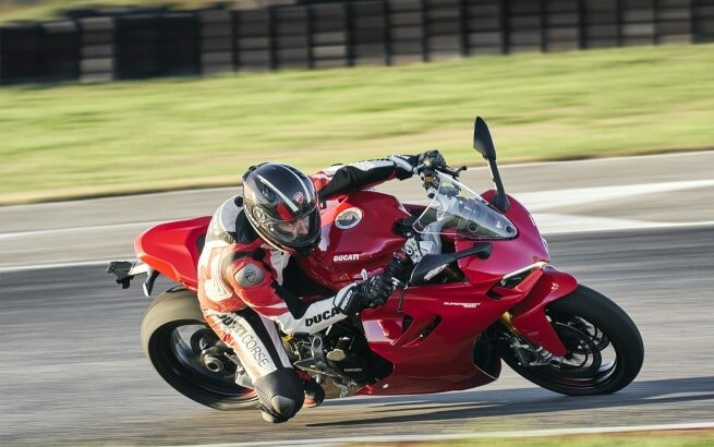 SuperSport 950|【正規販売店】ドゥカティ in モトスクエア SuperSport 950|【正規販売店】ドゥカティ in モトスクエア