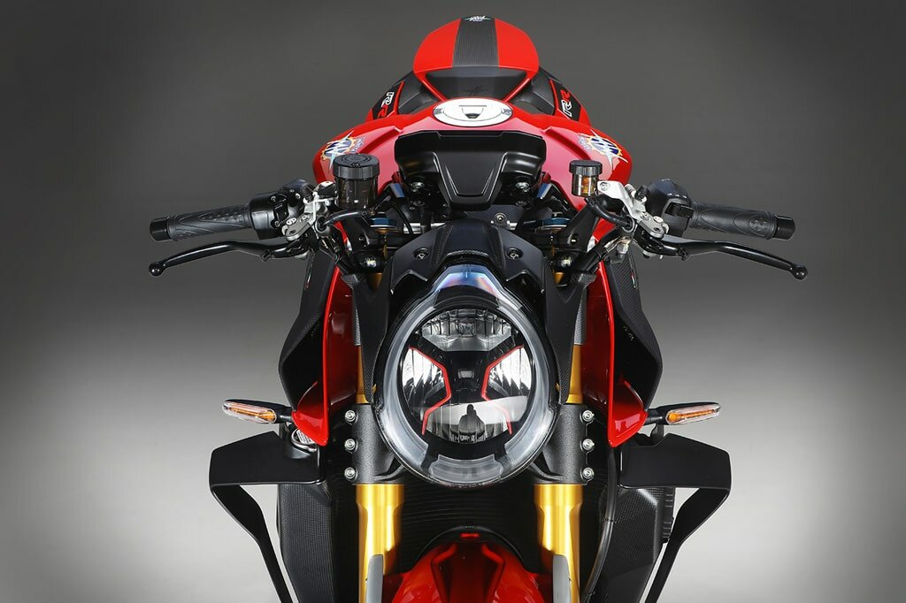 brutale-1000-rr_g12-min.jpg