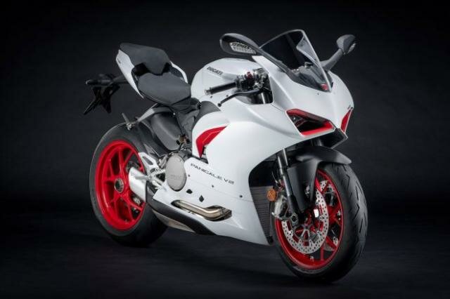 DUCATI_PANIGALE_V2-_4__UC173831_Preview_5efd93659a61b-660x440-thumb-640xauto-11522.jpg