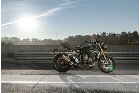 Speed Triple RS_MY21_AG0I9340_ML.png