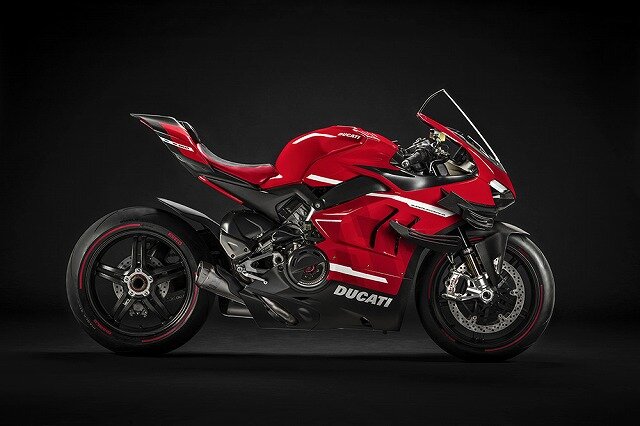 s_02_Ducati Superleggera V4_UC145954_Low-thumb-640x426-11279.jpg
