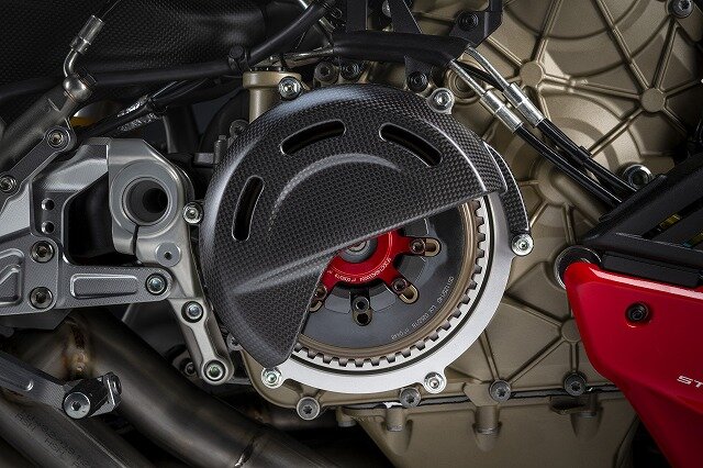 s_DUCATI_STREETFIGHTER_ACCESSORIES_Dry clutch kit_Dry clutch cover_UC194607_Mid-thumb-640x426-12235.jpg