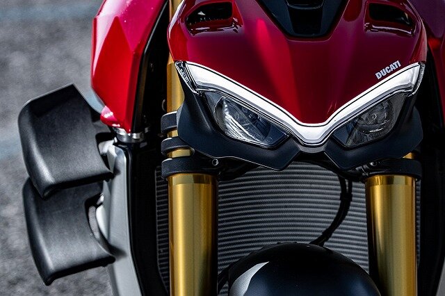 DUCATI STREETFIGHTER V4S